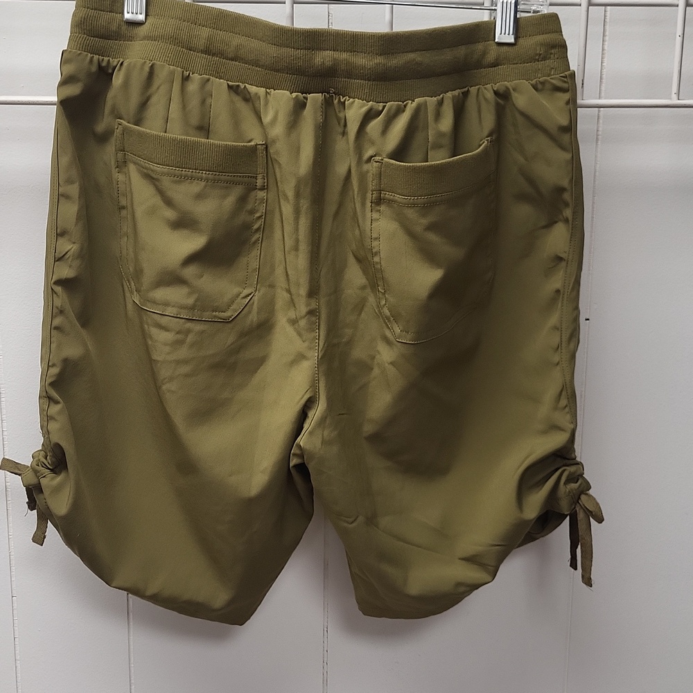 Attyre Olive Green Women’s Drawstring Cargo Shorts, 10p - Picture 7 of 7
